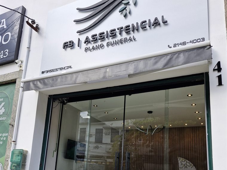 Entrada da sede da F3 Assistencial na Rua do Catumbi, 41